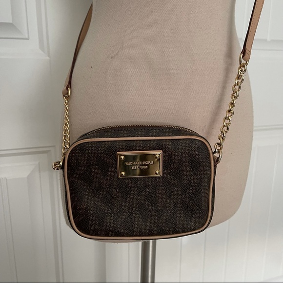 Michael Kors Handbags - Michael Kors Logo Crossbody